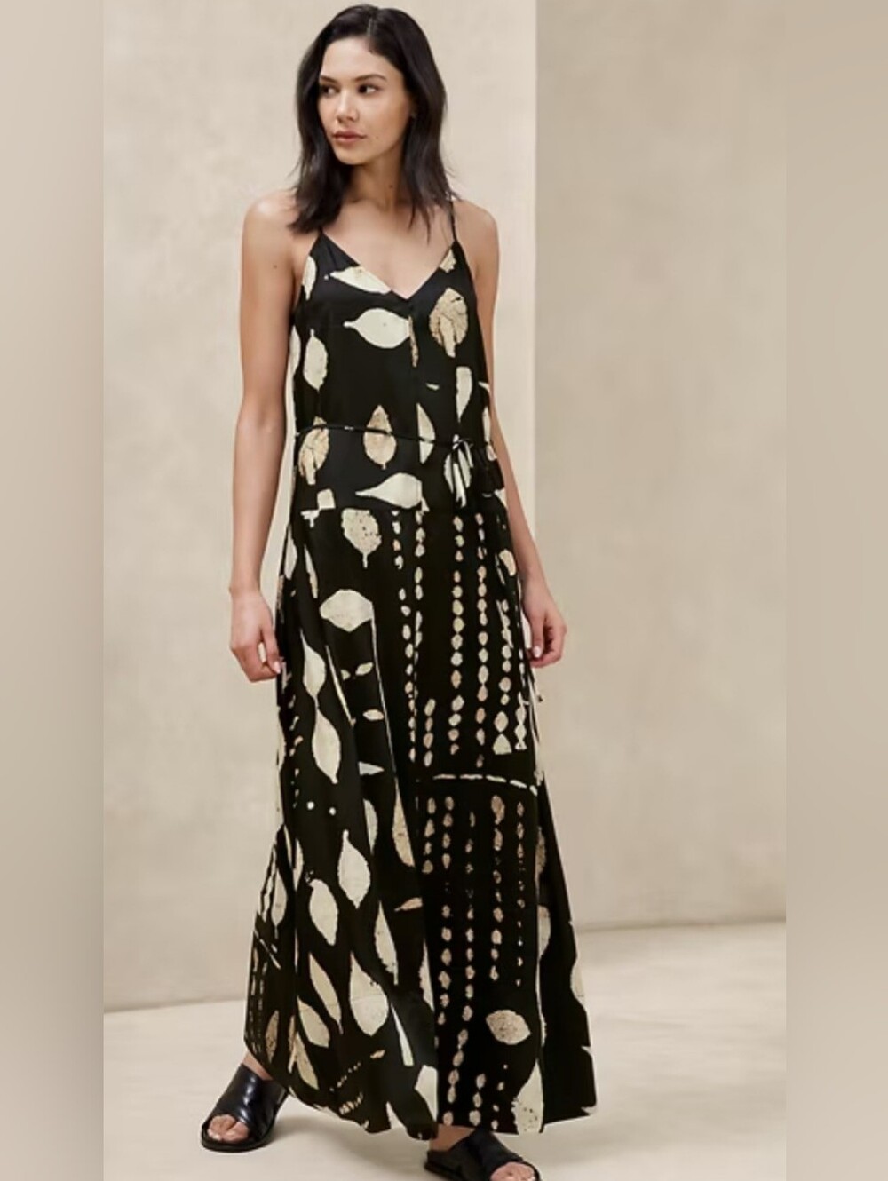 Banana Republic Factory Black and Cream Leaf-Print V-Neck Maxi Dress